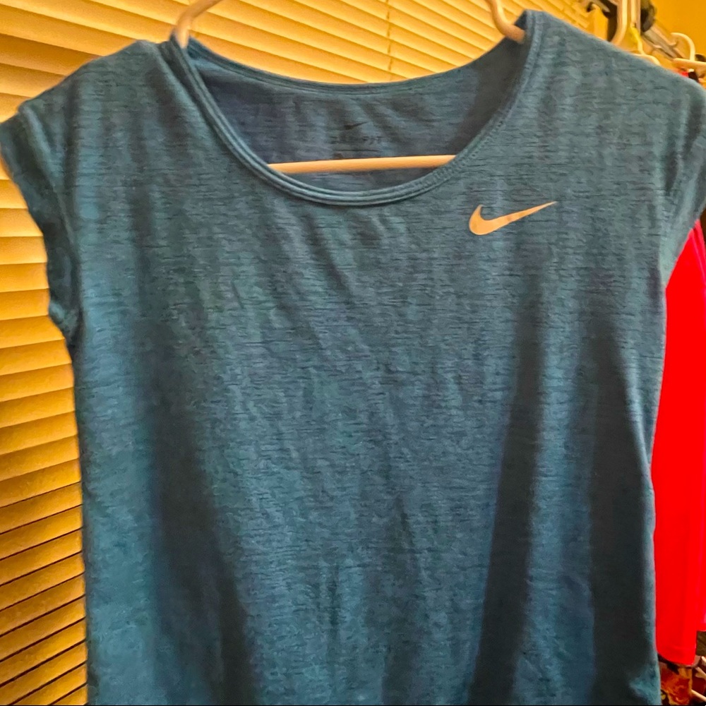 DriFit Medium Nike shirt
